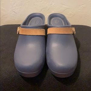 Crocs clog slip ons
